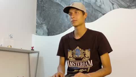 Snapshot of cameronsilverman chatting on 06.17.26 cameronsilverman online show from 06.17.26