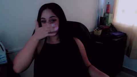 Snapshot of cami_bunnygirlx chatting on 12.17.24 CAMI online show from 12.17.24