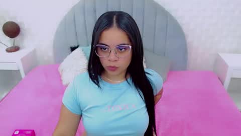 Snapshot of cami_bunnygirlx chatting on 03.10.25 CAMI online show from 03.10.25