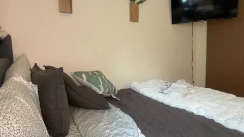 Camila online show from 10.17.25