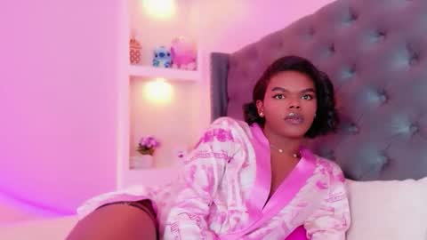 camiestrada online show from 10.05.25