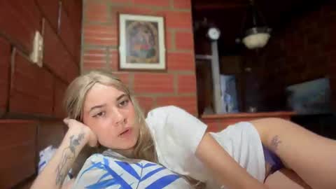 camii19y online show from 10.13.25