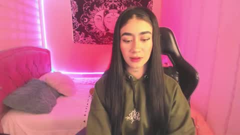 Snapshot of camiilaatorres chatting on 02.03.26 camila online show from 02.03.26