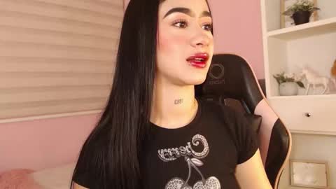 Snapshot of camiilaatorres chatting on 02.19.26 camila online show from 02.19.26