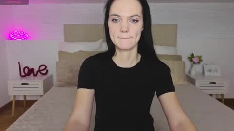 Snapshot of camila_777_ chatting on 11.23.25 Camila online show from 11.23.25