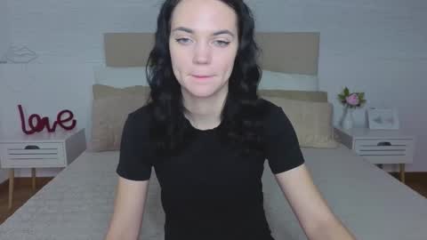 Snapshot of camila_777_ chatting on 11.25.25 Camila online show from 11.25.25