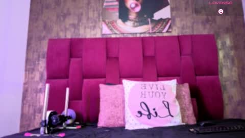 camila__bouzas online show from 02.21.26