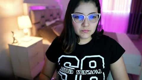 Snapshot of camila_buitrago chatting on 03.08.25 Camila buitrago online show from 03.08.25
