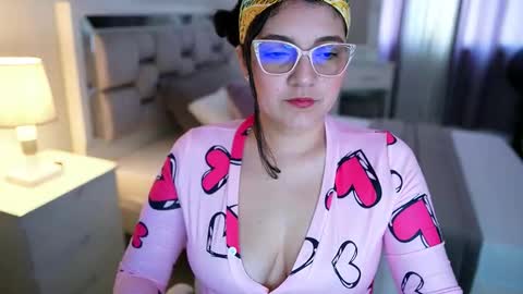 Snapshot of camila_buitrago chatting on 02.23.26 Camila buitrago online show from 02.23.26