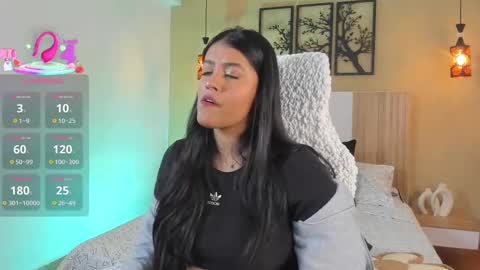 Snapshot of camila_bustamante_ chatting on 10.07.25 camila_bustamante_ online show from 10.07.25