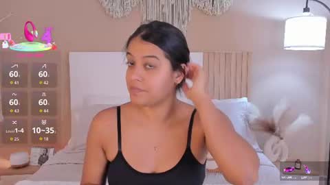 Snapshot of camila_bustamante_ chatting on 06.11.26 camila_bustamante_ online show from 06.11.26