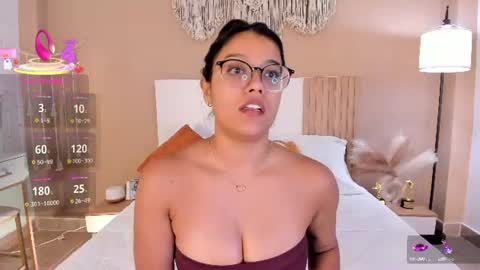 Snapshot of camila_bustamante_ chatting on 07.18.26 camila_bustamante_ online show from 07.18.26