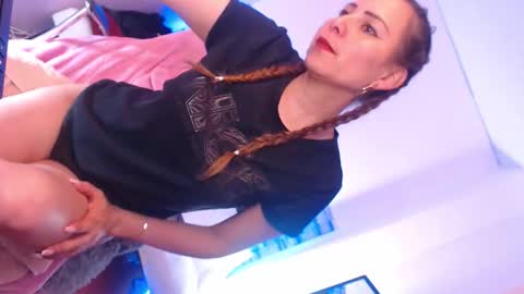 Snapshot of camila_delarosa chatting on 09.13.25 camila online show from 09.13.25