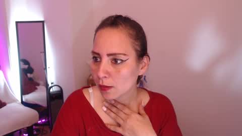 Snapshot of camila_delarosa chatting on 09.24.25 camila online show from 09.24.25