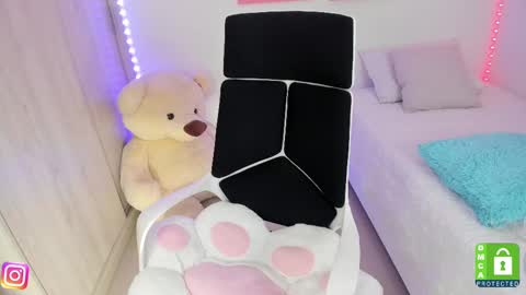 Snapshot of camila_ec2 chatting on 02.26.25 C A M I online show from 02.26.25