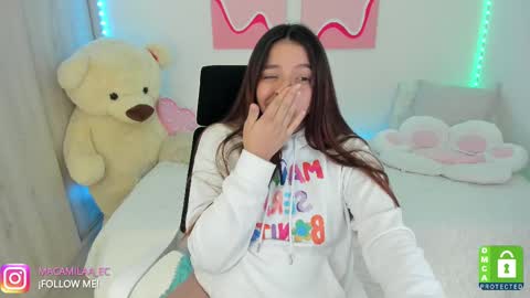 Snapshot of camila_ec2 chatting on 03.12.25 C A M I online show from 03.12.25