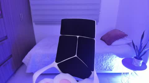  C A M I  online show from 02.18.26