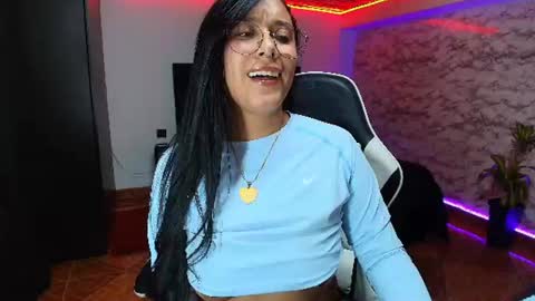 Camila Roose online show from 08.10.26