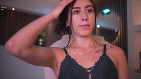 camila_martinez9 online show from 10.02.25