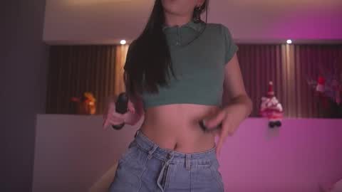 camila_martinez9 online show from 12.16.25