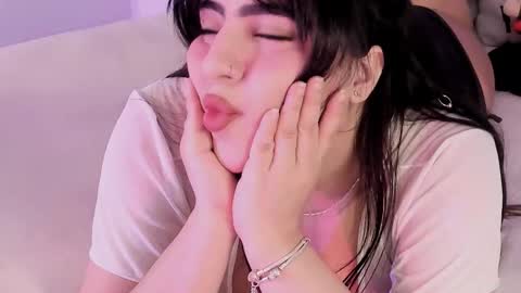 Snapshot of camila_matinez_ chatting on 12.23.25 Camila online show from 12.23.25