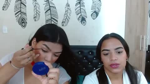 Snapshot of camila_meza chatting on 01.25.25 camila_meza online show from 01.25.25