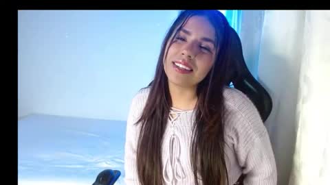 Snapshot of camilaa_velez chatting on 10.03.25 Camila velez online show from 10.03.25