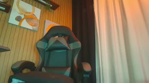 Snapshot of camilaachain chatting on 11.02.25 online show from 11.02.25