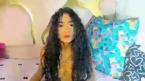 camilaqueenh online show from 10.18.25