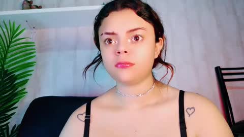 Snapshot of camilarose_oli chatting on 01.13.25 camilarose_oli online show from 01.13.25