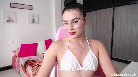Snapshot of camilaryan chatting on 02.12.25 X IGcamiryan01 online show from 02.12.25