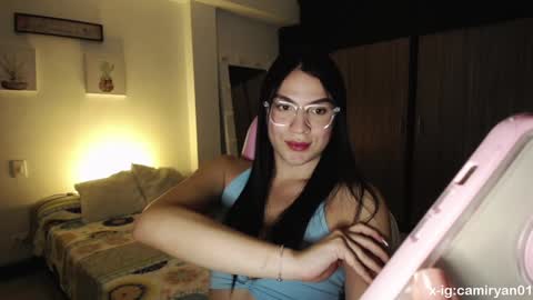 Snapshot of camilaryan chatting on 02.26.25 X IGcamiryan01 online show from 02.26.25