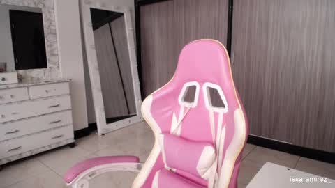 Snapshot of camilaryan chatting on 11.10.25 X IGcamiryan01 online show from 11.10.25