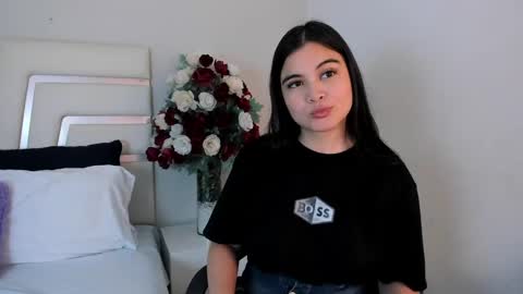 Camila online show from 01.07.25