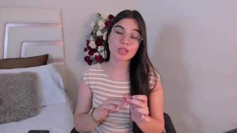 Camila online show from 02.04.25