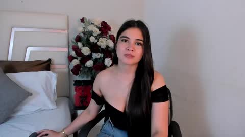 Camila online show from 03.10.25