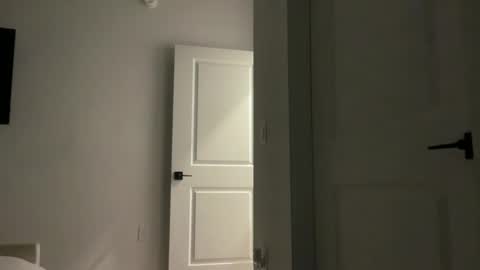 Snapshot of camiliakxoxo chatting on 01.22.25 camiliakxoxo online show from 01.22.25