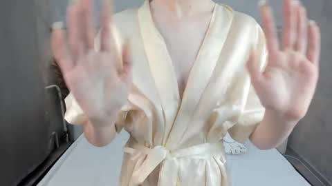 Camilla online show from 11.01.25