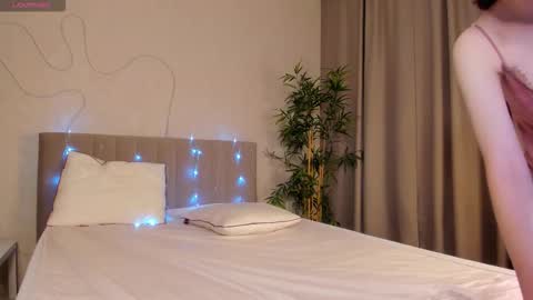 Snapshot of camilla_kelly chatting on 12.18.25 Camilla online show from 12.18.25