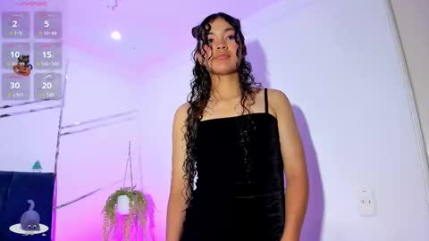 Snapshot of camilla_miller01 chatting on 12.16.25 camilla_miller01 online show from 12.16.25