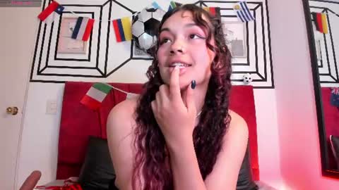 Snapshot of camilla_miller01 chatting on 07.18.26 camilla_miller01 online show from 07.18.26