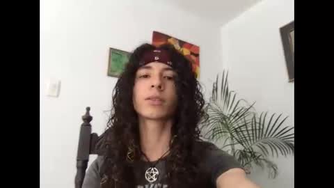 Snapshot of camille_delrey chatting on 11.07.25 Camille online show from 11.07.25