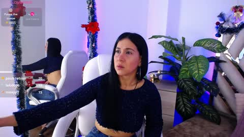 Snapshot of camille_halls chatting on 12.27.24 Camille online show from 12.27.24