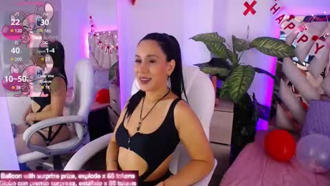 Snapshot of camille_halls chatting on 02.23.25 Camille online show from 02.23.25