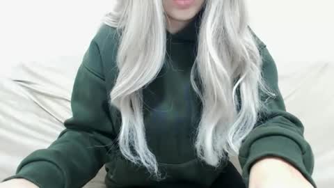 CamilleBunny online show from 12.04.25