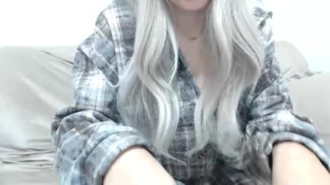 CamilleBunny online show from 12.22.25