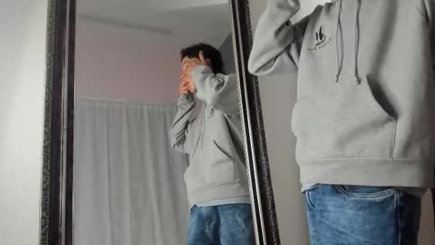 Camillo Virgil online show from 11.25.25