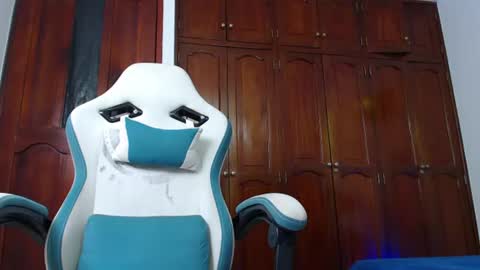 Snapshot of camilo_contre21 chatting on 07.01.26 camilo_contre21 online show from 07.01.26