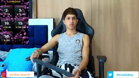 Snapshot of camilobass_ chatting on 11.15.25 Camilo Bass online show from 11.15.25