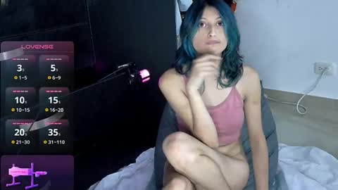 Snapshot of camilonrilli chatting on 11.06.25 Cami online show from 11.06.25